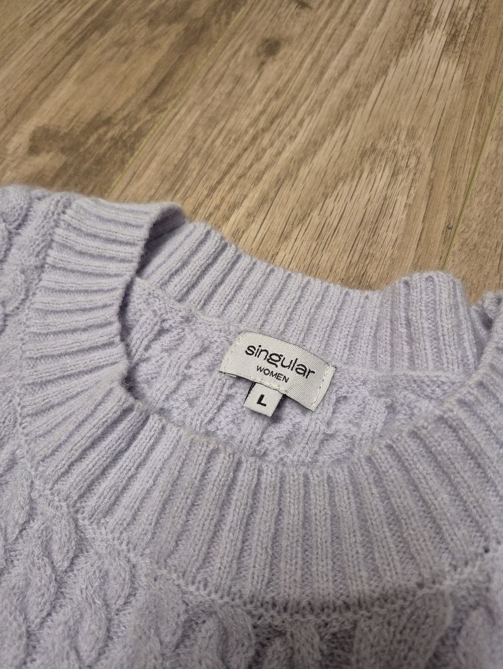 Singular Women's Feminine Spring Lilac Cable Knit Crewneck Sweater Size Large - Picture 4 of 5